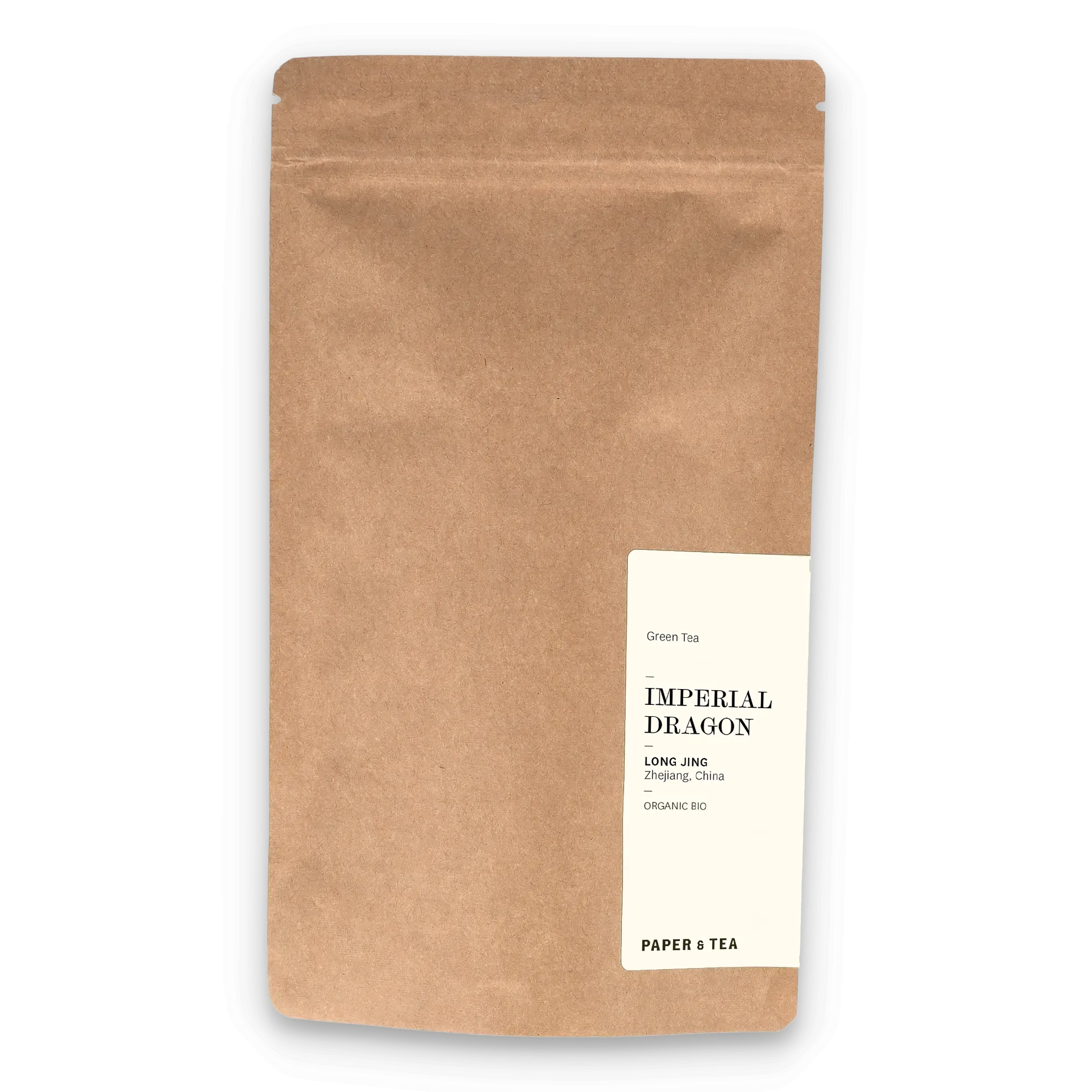 Braune Kraftpapierverpackung mit weißem Etikett für biologischen Grüntee Imperial Dragon Long Jing aus China.