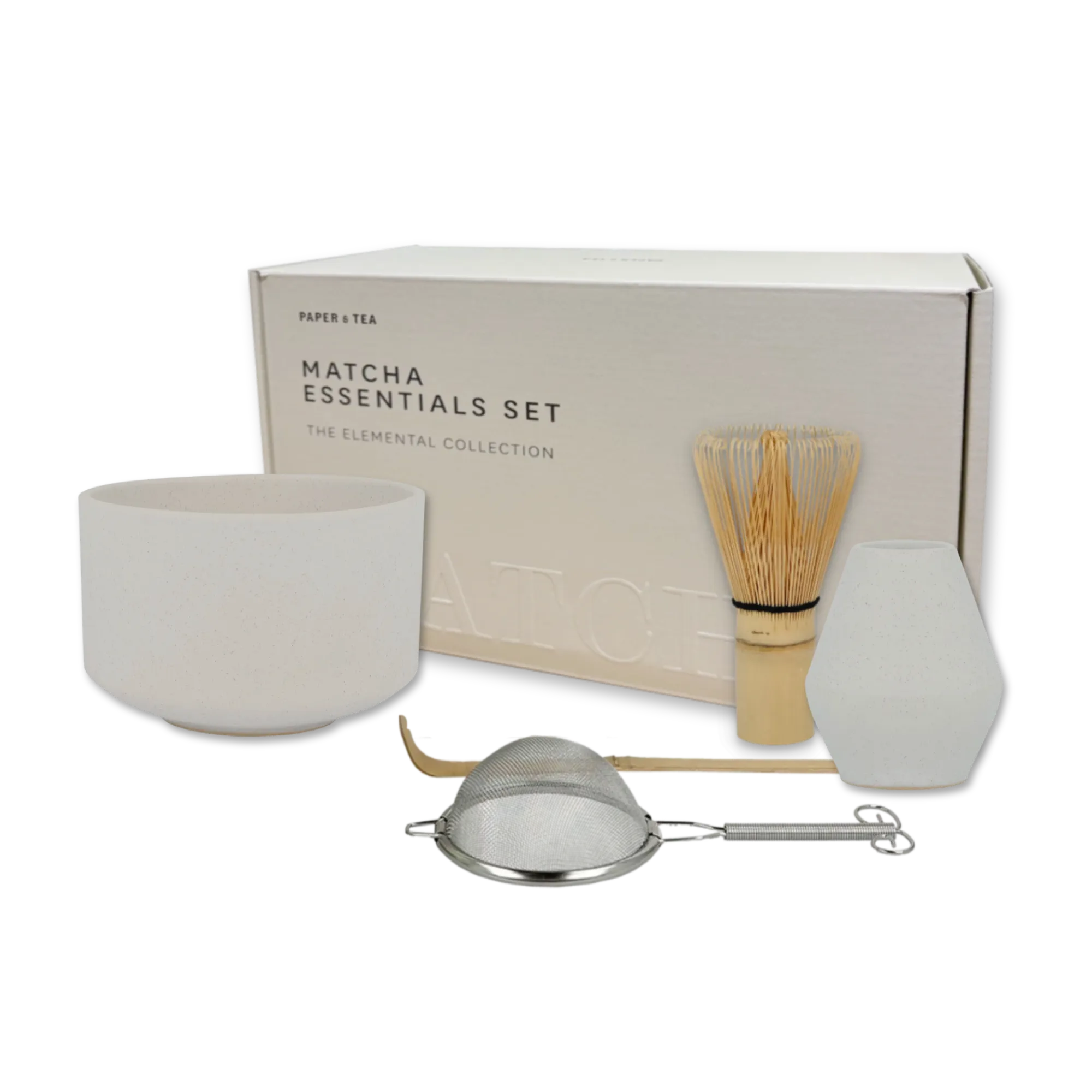 Minimalistisches Matcha-Set von PAPER & TEA mit Keramikschale, Bambusbesen, Teesieb und Bambuslöffel.