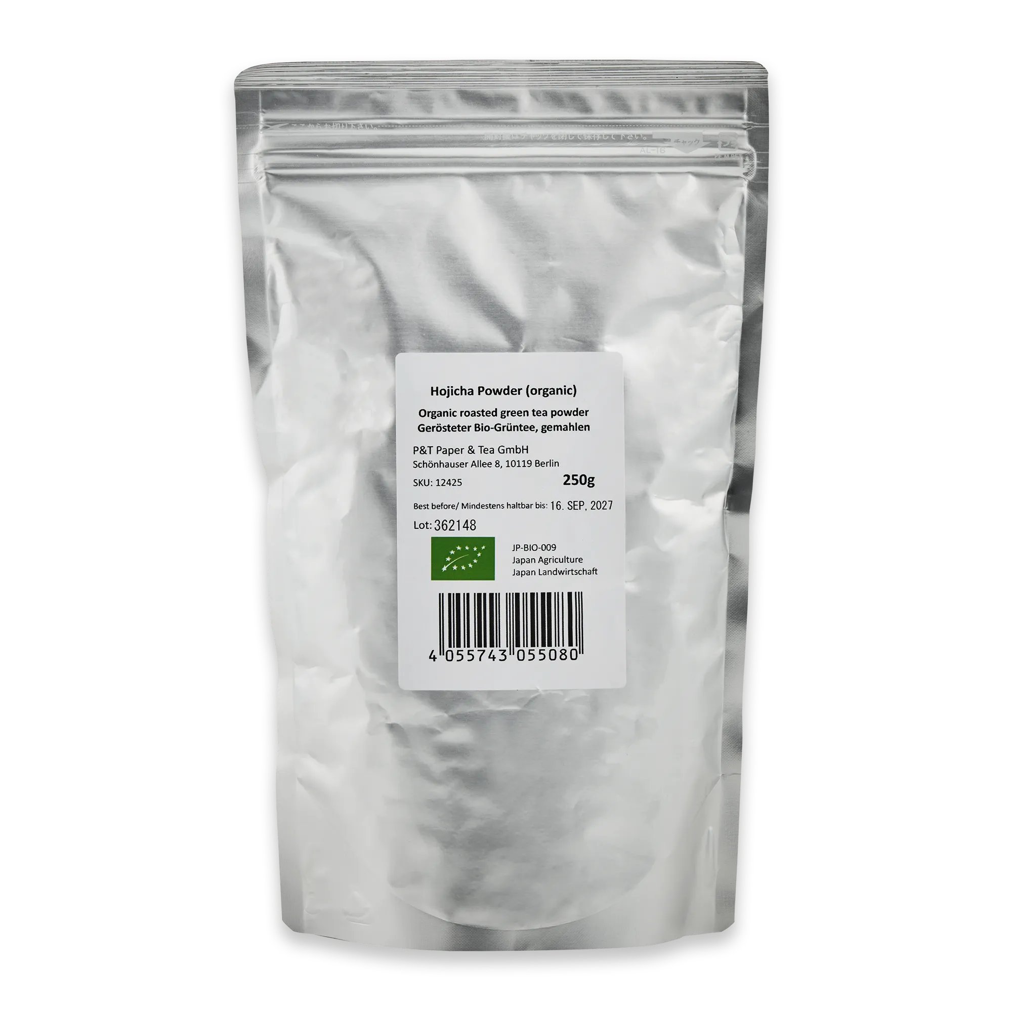 Silberner, wiederverschließbarer Beutel mit weißem Etikett und Bio-zertifiziertem Hojicha Pulver von P&T, 250g