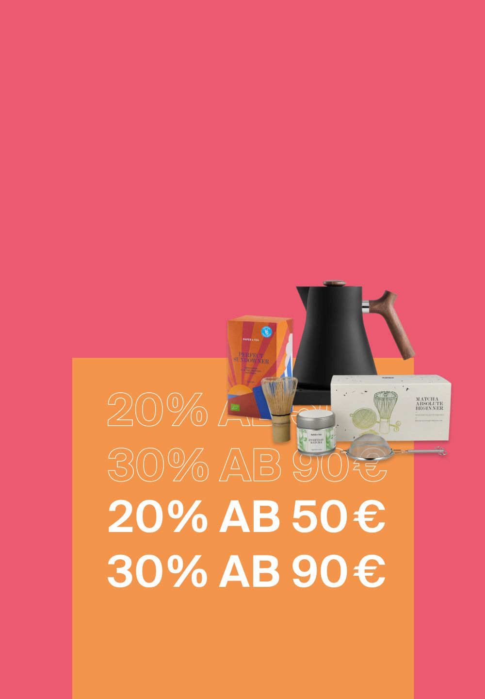 Teesortiment mit P&T PERFECT SUNDOWNER, MATCHA ABSOLUTE BEGINNER, schwarzem Kessel und Bambusbesen