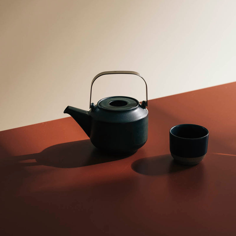 Leaves to Tea Teapot dark green