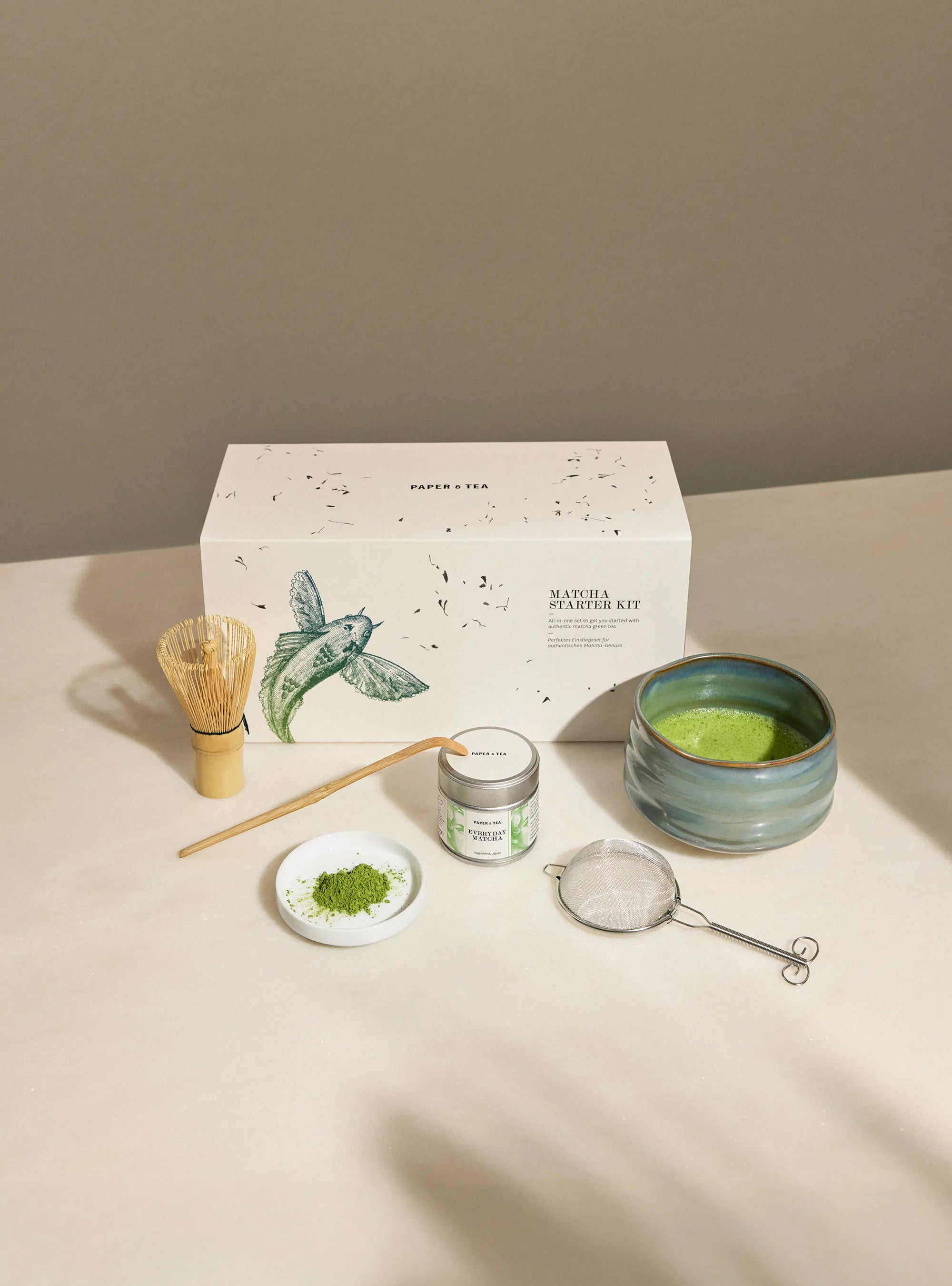 Matcha Starter Kit mit Dose Everyday Matcha, Bambusbesen, Keramikbecher, Teesieb, Schale und Bambuslöffel